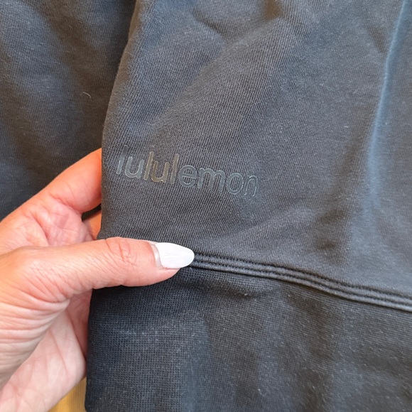 lululemon black crewneck - Picture 3 of 4